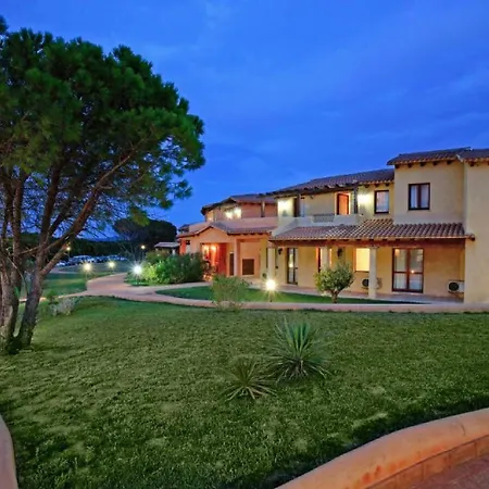 Pierre & Vignola Mare