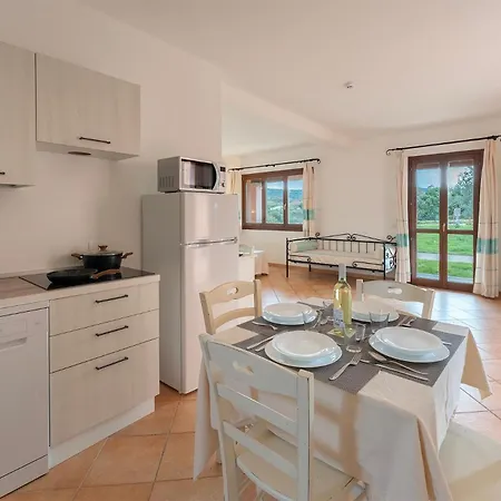 Pierre & Aparthotel Vignola Mare