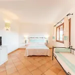 Pierre & 4*