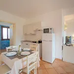 Pierre & 4*
