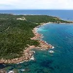 Pierre & شقة فندقية Vignola Mare
